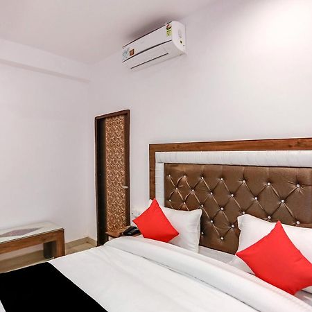Hotel O Golden Stone Ghaziabad Bagian luar foto