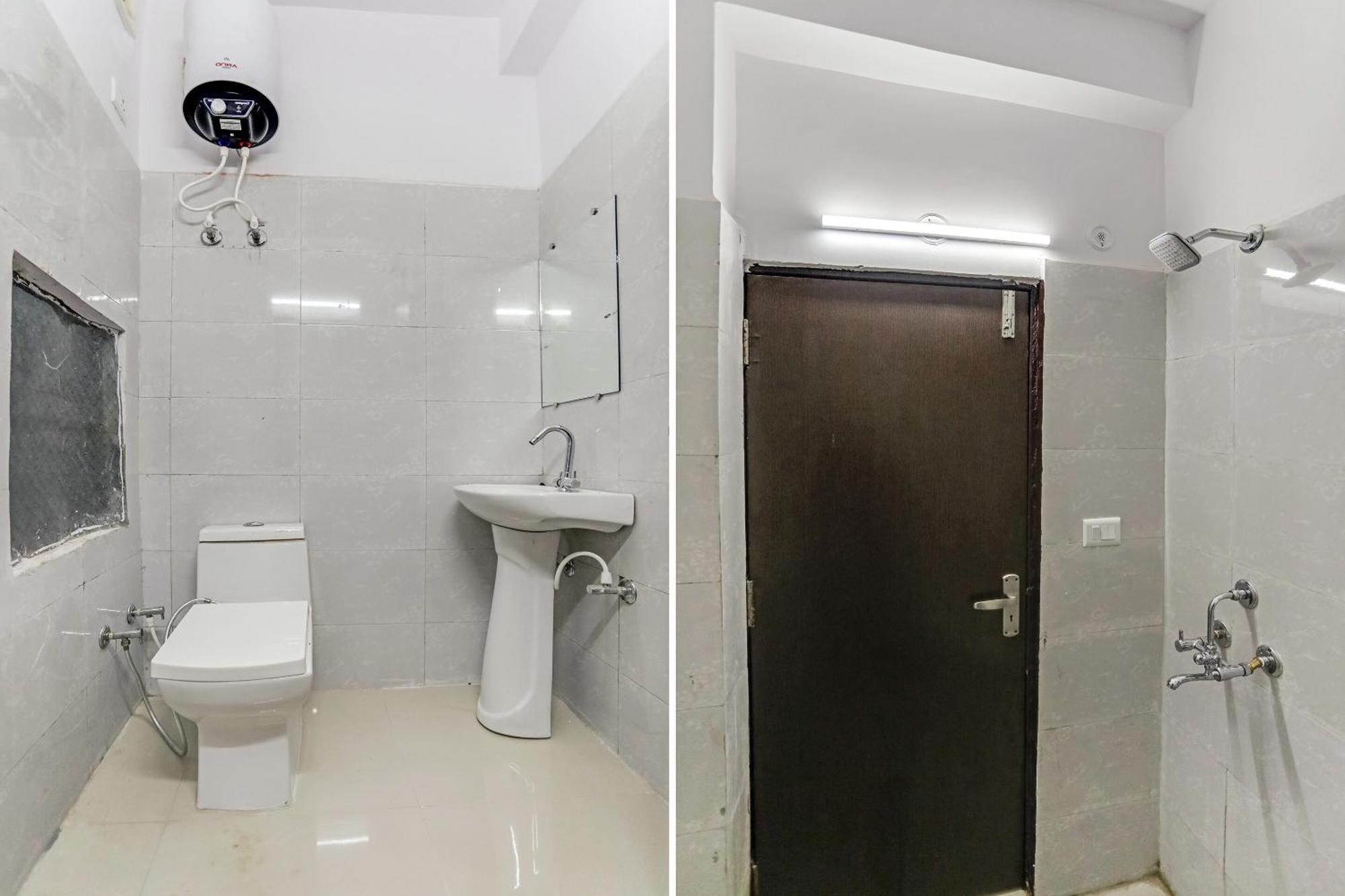 Hotel O Golden Stone Ghaziabad Bagian luar foto